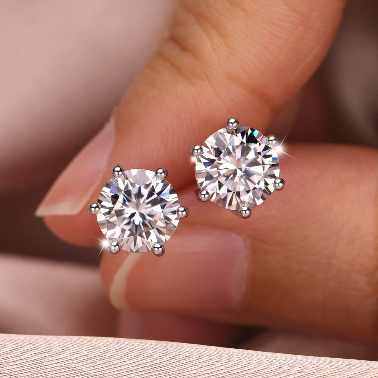 S925 Silver Six-Prong Moissanite Earrings Minimalist Design For Women