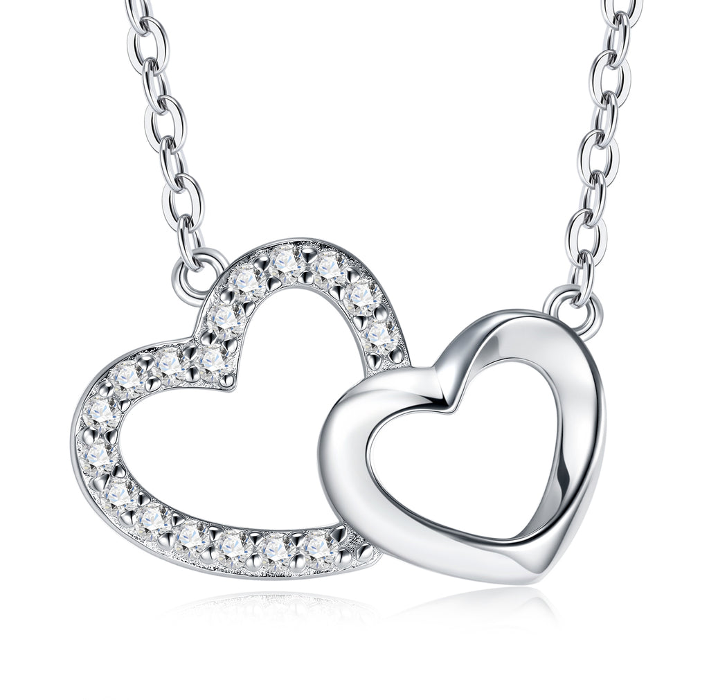A Luxurious and Fashionable Minimalist Jewelry Pendant Necklace Featuring Top-quality Moissanite, Made Of S925 Silver Electroplated With Platinum.